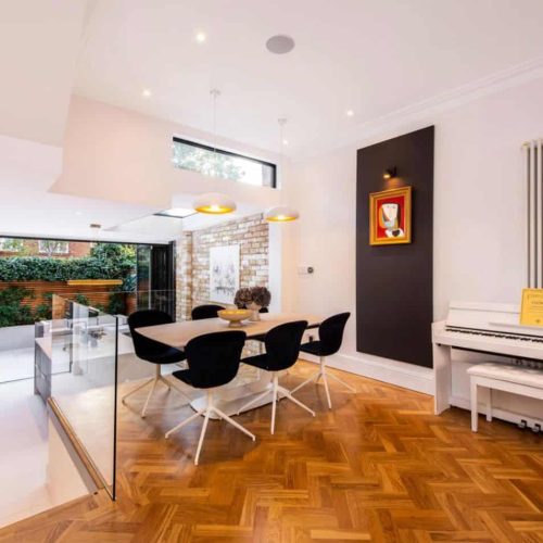 londons prestige55
