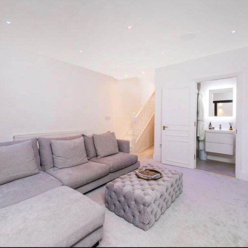 londons prestige65